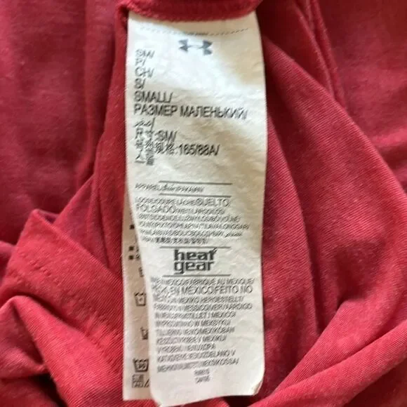 Under Armour Loose HeatGear Long Sleeve Shirt — Size S - Picture 6 of 6